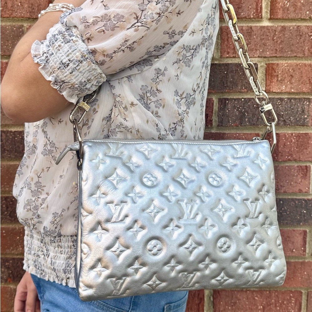 Louis Vuitton Coussin PM w/silver hardware & chunky chain strap, dustbag and COA